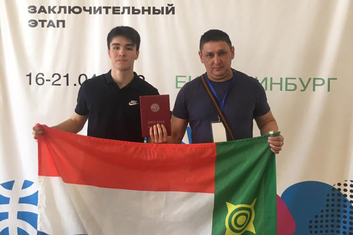 Ученик Нацгимназии стал призером заключительного этапа Всероссийской олимпиады 