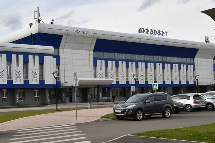 Аэропорт Абакан теперь в руках Сергея Сокола