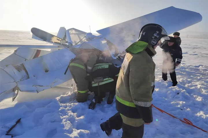 В Алтайском крае рухнул самолет