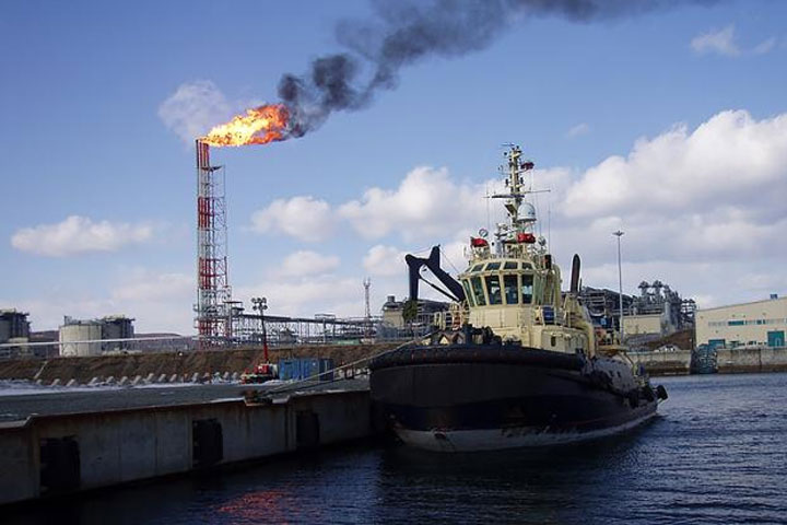 «Сахалин-2»: «Газпром» может хорошо «навариться» на японских санкциях