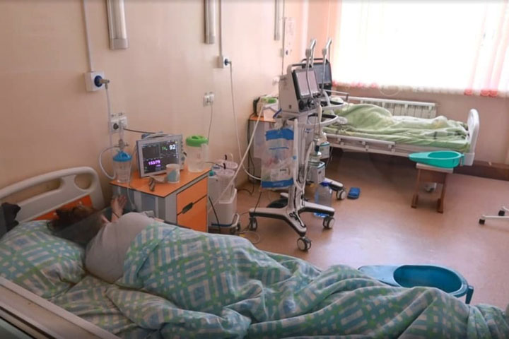 Красные зоны в Хакасии продолжают принимать пациентов