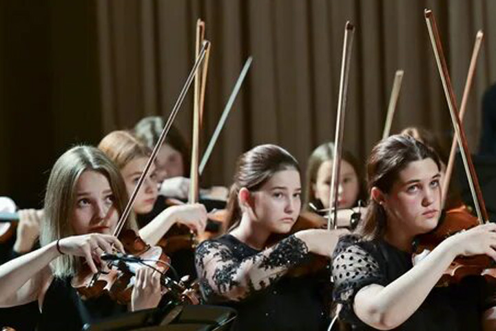 В Сибирский юношеский оркестр принимают музыкантов