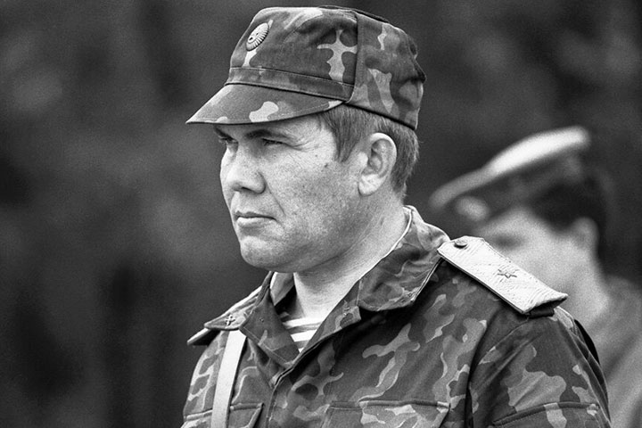 20 лет назад не стало генерала Александра Лебедя, разрулившего конфликт в Приднестровье