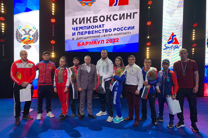 Хакасские кикбоксеры завоевали награды чемпионата и первенства России