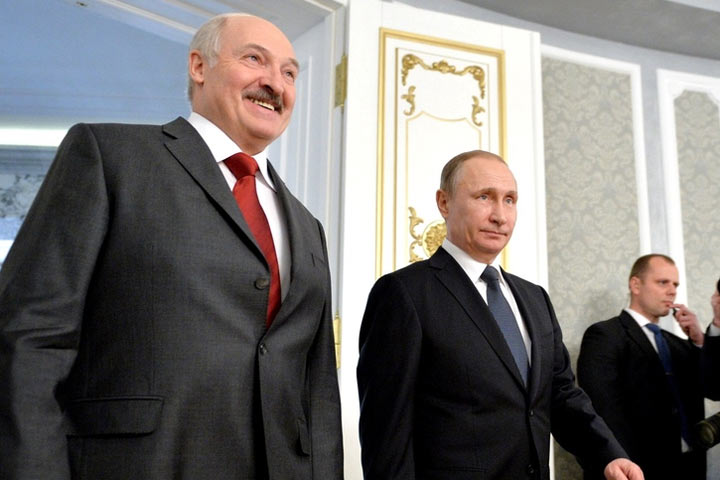 Лукашенко стал посредником между Путиным и НАТО