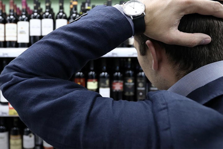 В России могут запретить продажу алкоголя в выходные