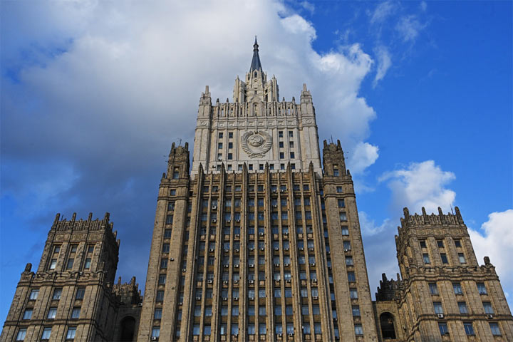 Москва продолжит жестко отвечать на санкционное давление Лондона