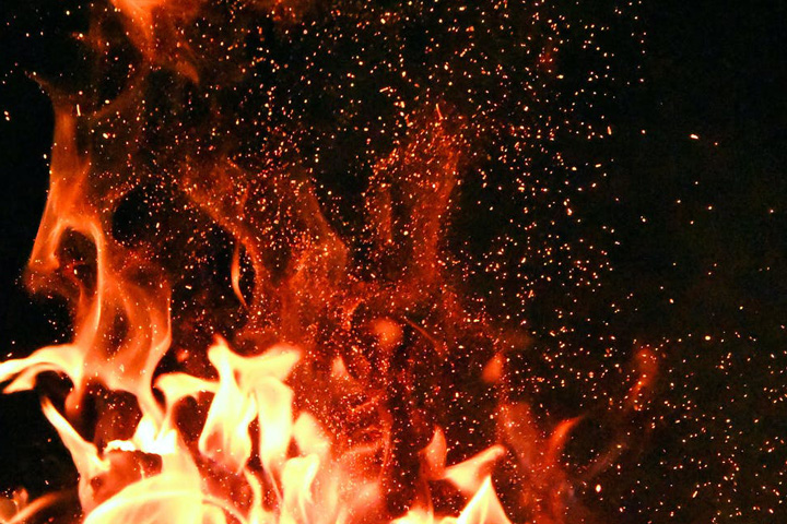 В Хакасии горела сельская баня  