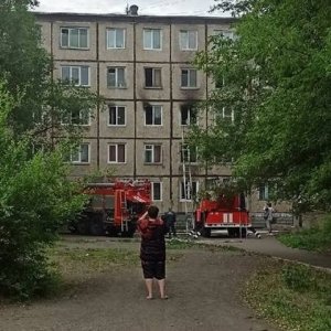Пожар в Саяногорске показали на фото