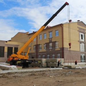 Мэр Абакана оценил готовность новой школы в Красном Абакане