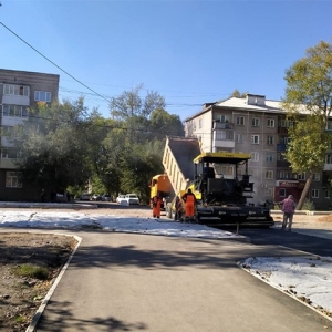 Нацпроект по улице Жукова в Абакане: дорожники приступили к асфальтированию