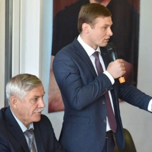 Глава Хакасии пообещал поддержать черногорский «Уголек»