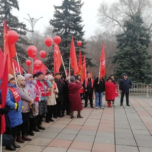 В Хакасии состоялся митинг в преддверии 105-й годовщины Великого Октября