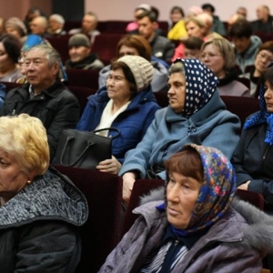Глава Хакасии встретился с жителями Орджоникидзевского района