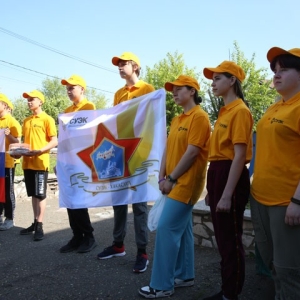 В Хакасии более 100 подростков отработают в «Трудовых отрядах СУЭК»