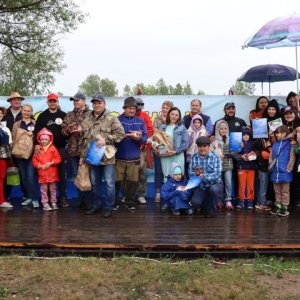 Абаканцы провели юбилейный фестиваль ухи «Семейная Fishka» 