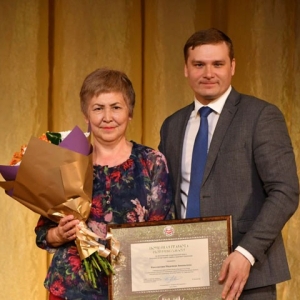 Лучшие медработники Хакасии получили награды и звания