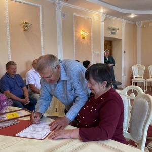 В Орджоникидзевском районе чествовали крепкие супружеские пары