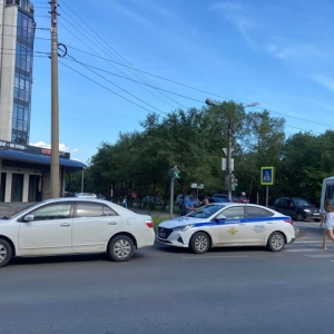 В Абакане неспешившийся велосипедист-пятиклассник попал под автомобиль 