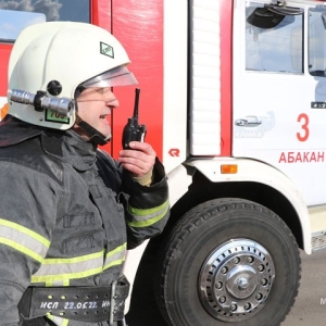 Службы пожаротушения Хакасии принимают поздравления