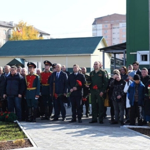 В Хакасии открылся памятник воинам-железнодорожникам, погибшим на СВО