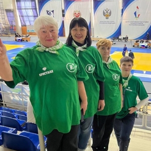 Серебряные волонтеры «Кристалла» стали помощниками всероссийских соревнований по дзюдо