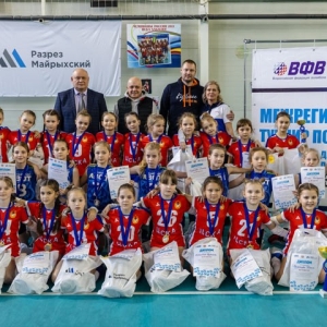 Поющие волейболистки Хакасии выиграли турнир памяти Виктора Зимина
