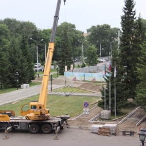 На обновленной Театральной площади в Абакане станет светлее