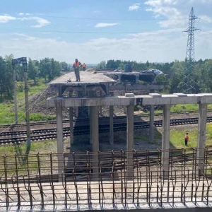 Соседи Абакана, похоже, еще долго будут объезжать путепровод в Зеленом Бору