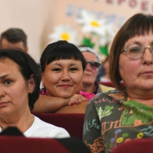 Глава Хакасии встретился с жителями Знаменки
