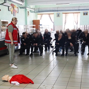 «Красный Крест» провел занятия для осужденных в Хакасия