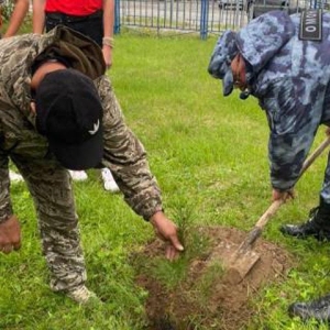 Абаканские школьники почтили память бойца ОМОН Николая Симоненко 