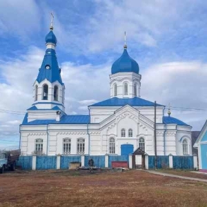 Жены и родители погибших бойцов совершили паломничество из Хакасии в монастырь села Кочергино