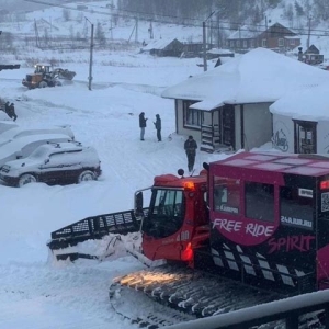 В Хакасии Приисковый завалило снегом