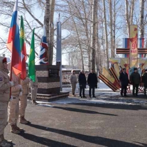 Шагнувшие в бессмертие: в Аскизе открыли памятник участникам СВО