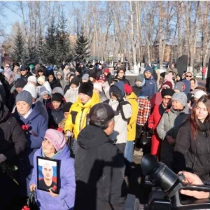 Шагнувшие в бессмертие: в Аскизе открыли памятник участникам СВО