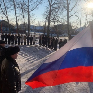 В Черногорске на фасадах школ увековечили память о бойцах, погибших на СВО