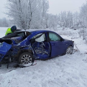 На трассе Абакан - Минусинск в автокатастрофе погибла автоледи