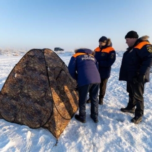 Лёд на водоемах Хакасии набрал хорошую толщину