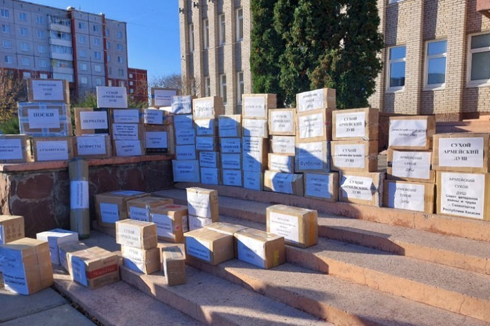 Саяногорск отправил на СВО несколько 20-тонных фур гуманитарного груза 