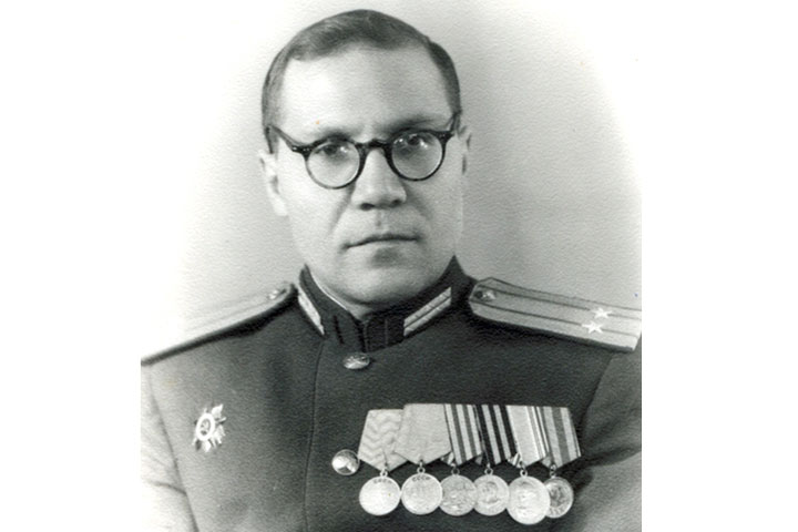 Приказ генерала Гриваса: «Военного атташе из Москвы — расстрелять»