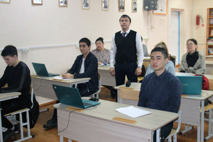 В Центре изучения хакасского языка прошел региональный методический семинар