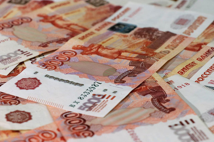 Половина жителей Хакасии будет получать больше 100 тысяч рублей в месяц. Когда?