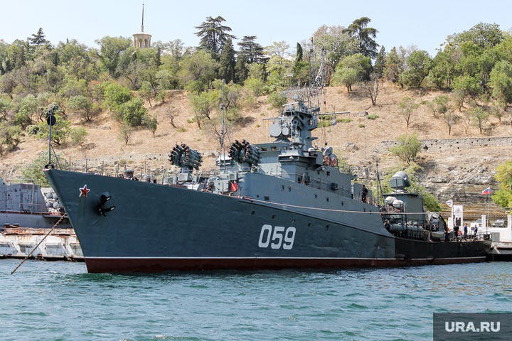 Северный флот РФ начал проведение учений в Баренцевом море