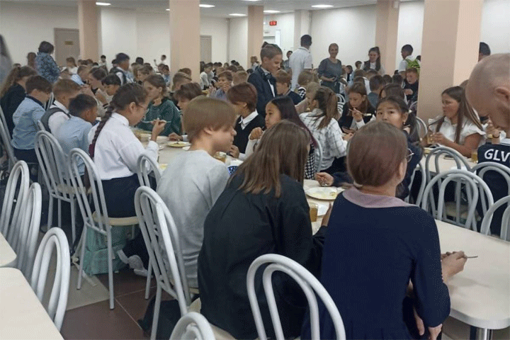 Школьников Хакасии пригласили приготовить блюда в прямом эфире