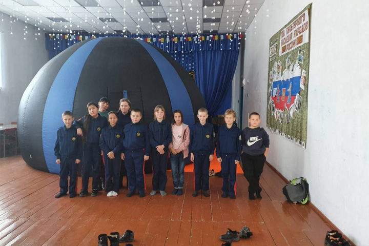 Детям Таштыпского района привезли планетарий