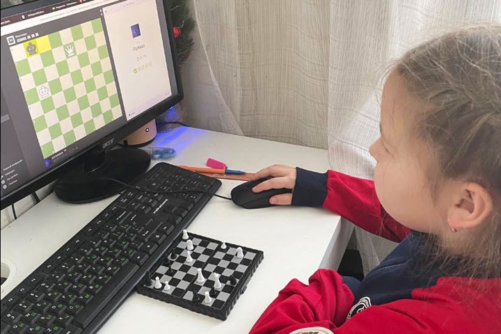 В лицее в столице Хакасии идет активная подготовка шахматистов 