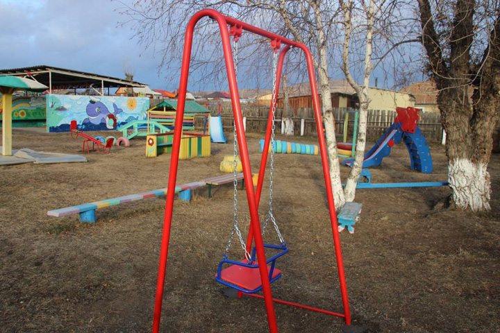 В Хакасии установили новые игровые модули в сельских детсадах при поддержке «ЕР»