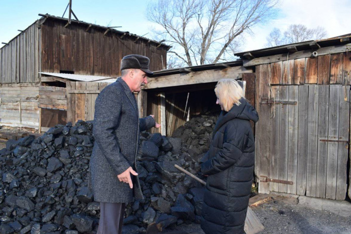 В Хакасии семьи мобилизованных начали получать бесплатный уголь от разрезов