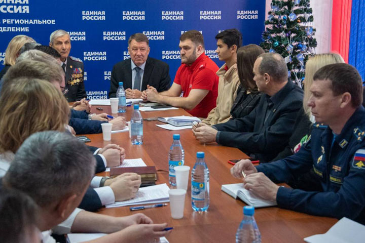 В Хакасии обсудили возможности включения в школьную программу курса по начальной военной подготовке